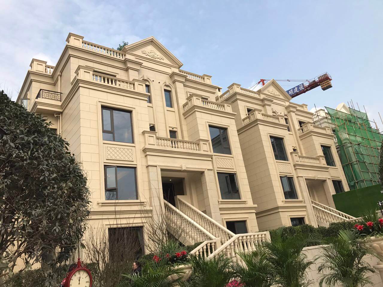 真石漆和乳膠漆一樣嗎？